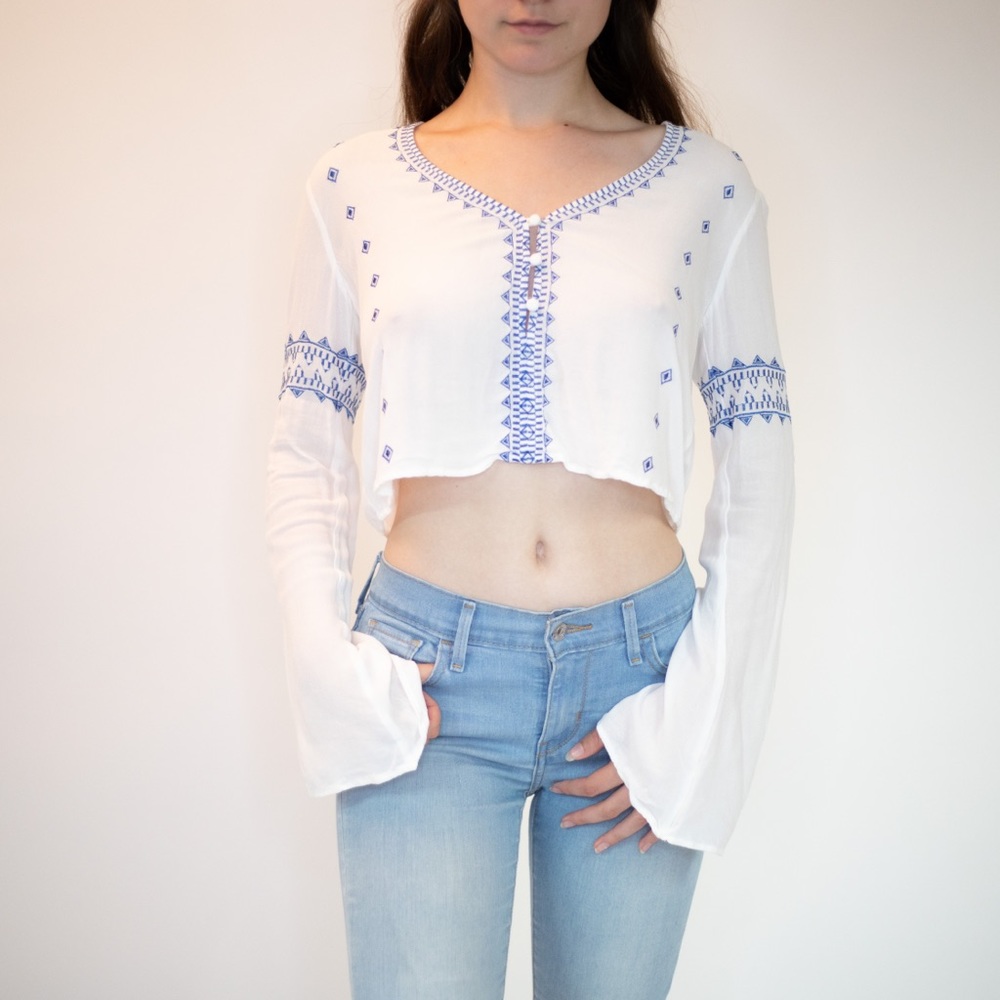 White long sleeve boho crop top from Forever 21